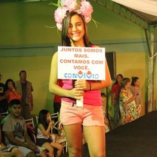 Convívio participa de desfile de abertura da feira Muiltieventos