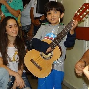 Campanha Setembro Dourado é lançada para combater o câncer